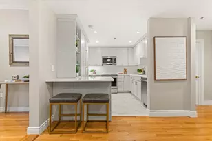 4 Charlesgate E, Boston, MA 02215 - Photo 11