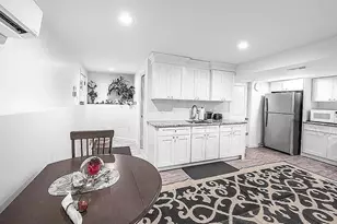 396 Dedham St, Newton, MA 02459 - Photo 23