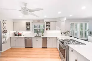 396 Dedham St, Newton, MA 02459 - Photo 9