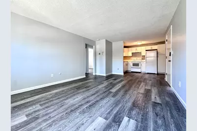 128 North St #10, Newton, MA 02460 - Photo 5
