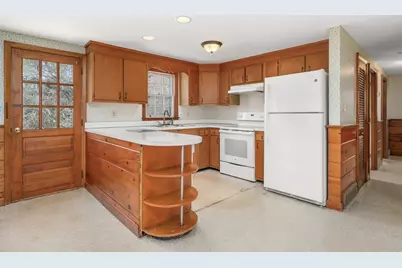21 Uncatena Rd, Mashpee, MA 02649 - Photo 11