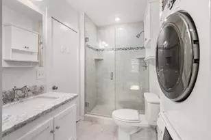 37 Revere St, Boston, MA 02114 - Photo 17