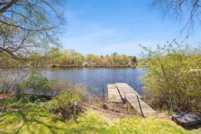 74 Lakeview Ave, Taunton, MA 02780 - Photo 9