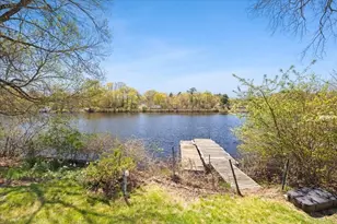 74 Lakeview Ave, Taunton, MA 02780 - Photo 9