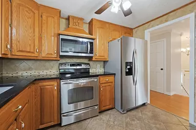 10 Charles River Rd, Medway, MA 02053 - Photo 11