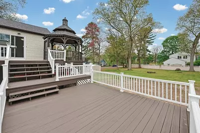 10 Charles River Rd, Medway, MA 02053 - Photo 33