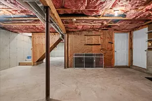 11 Riverside Dr, Webster, MA 01570 - Photo 23