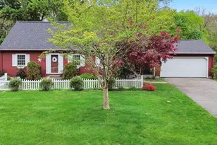 6 Garden Ln, Wilbraham, MA 01095 - Photo 1