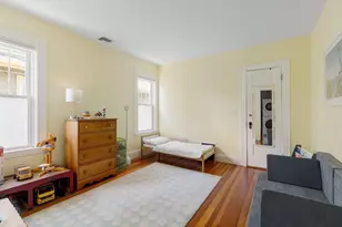12 Ringefield St, Cambridge, MA 02140 - Photo 9