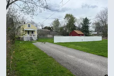 62 Hull St, Seekonk, MA 02771 - Photo 3
