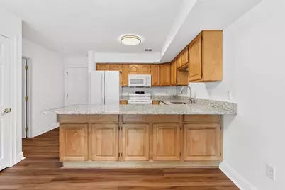 24 Greenleaves Dr #406, Amherst, MA 01002 - Photo 7