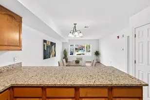 24 Greenleaves Dr, Amherst, MA 01002 - Photo 5