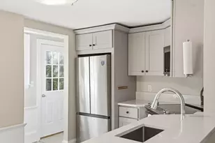 198 South St, Hingham, MA 02043 - Photo 9