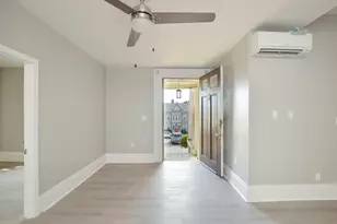 1049 Pleasant St, New Bedford, MA 02740 - Photo 9