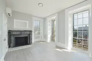 1049 Pleasant St, New Bedford, MA 02740 - Photo 1