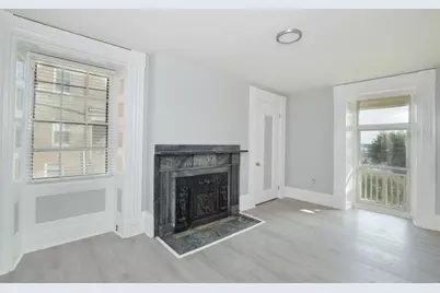 1049 Pleasant St #2, New Bedford, MA 02740 - Photo 7