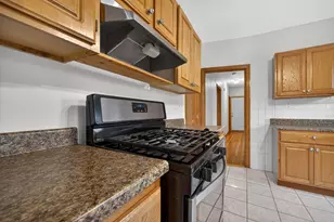 81 Dakota St, Boston, MA 02124 - Photo 3