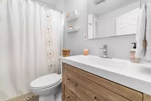 582 E 4th St, Boston, MA 02127 - Photo 21