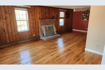 369 Village St, Medway, MA 02053 - Photo 9
