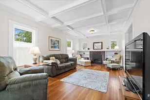 18 O'Neil St, Hudson, MA 01749 - Photo 9