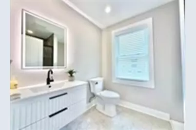 20 Broad St #1, Medway, MA 02053 - Photo 5