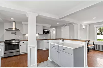 539 Maple Ave, Swansea, MA 02777 - Photo 17