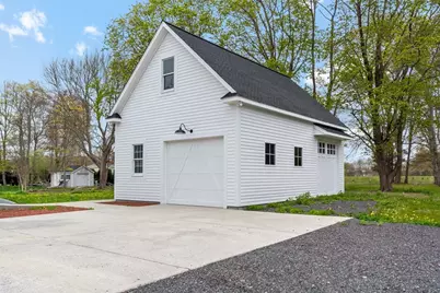 539 Maple Ave, Swansea, MA 02777 - Photo 9