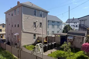 425 Division St, Fall River, MA 02721 - Photo 3