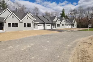 30 Four Seasons Dr, Hampstead, NH 03841 - Photo 1