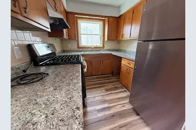 631 Walnut St #1, Fall River, MA 02720 - Photo 3