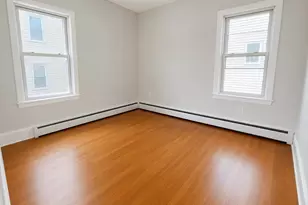 631 Walnut St, Fall River, MA 02720 - Photo 9