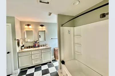 254 Franklin St #2, Framingham, MA 01702 - Photo 11