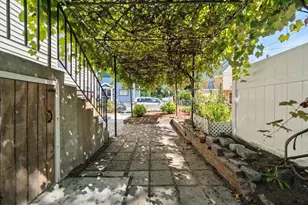 29 Hanson St, Somerville, MA 02143 - Photo 7