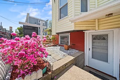 29 Hanson St #1, Somerville, MA 02143 - Photo 5