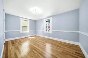 29 Hanson St, Somerville, MA 02143 - Photo 23