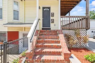29 Hanson St, Somerville, MA 02143 - Photo 3
