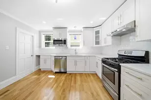 29 Hanson St, Somerville, MA 02143 - Photo 19