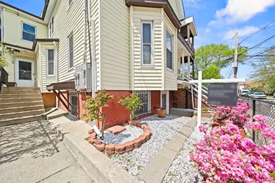 29 Hanson St #1, Somerville, MA 02143 - Photo 3