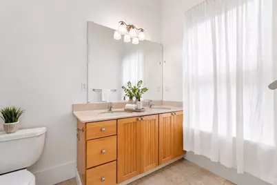 714 E 4th St #3, Boston, MA 02127 - Photo 7