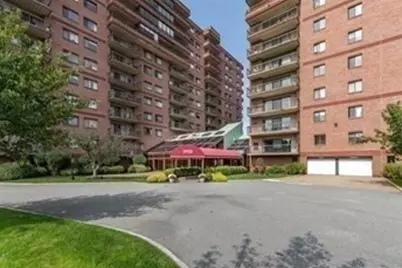 3920 Mystic Valley Pkwy #613, Medford, MA 02155 - Photo 27
