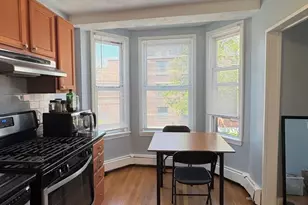 128 Bunker Hill Sst, Boston, MA 02129 - Photo 5
