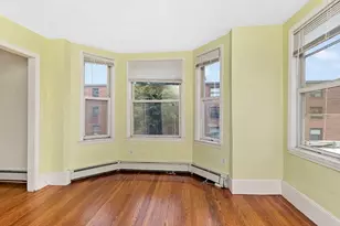 128 Bunker Hill Sst, Boston, MA 02129 - Photo 3
