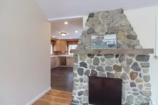75 Crystal Lake Rd, Halifax, MA 02338 - Photo 5