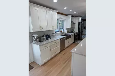 31 Webb St, Middleton, MA 01949 - Photo 11