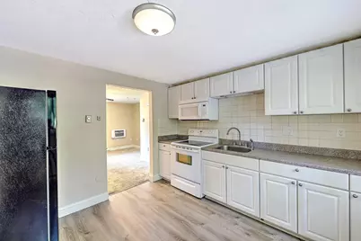 991 Main St #2, Wareham, MA 02576 - Photo 11