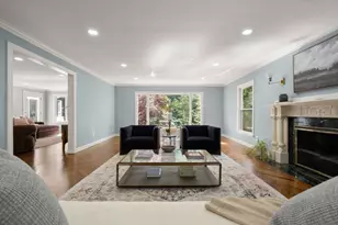 64 Country Dr, Weston, MA 02493 - Photo 5