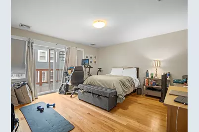 157 W 6th St #A, Boston, MA 02127 - Photo 3
