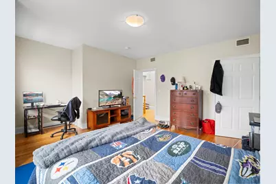 157 W 6th St #A, Boston, MA 02127 - Photo 11