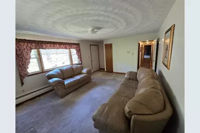 12 Charles St, Douglas, MA 01516 - Photo 7