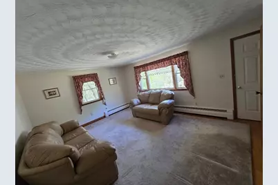 12 Charles St, Douglas, MA 01516 - Photo 9